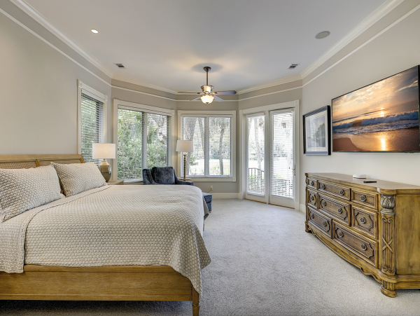 An Upscale Coastal Retreat On Hilton Heads Gold Coast