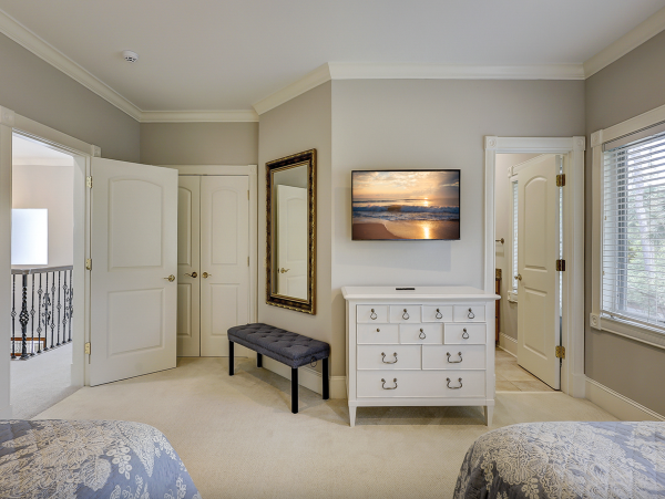 An Upscale Coastal Retreat On Hilton Heads Gold Coast