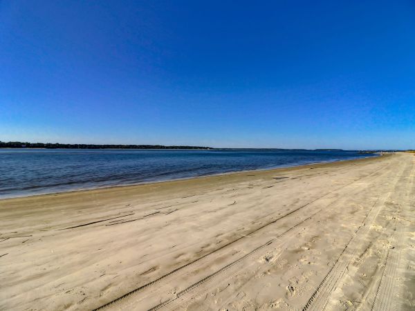 3 Bedroom House 1 min walk to Beach