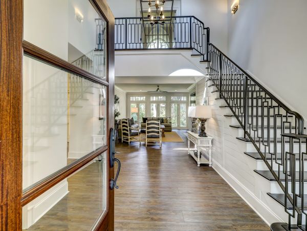 Spacious 4 Bedroom Vacation Home with Private Pool