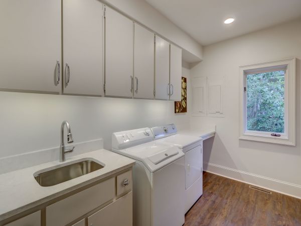 Spacious 4 Bedroom Vacation Home with Private Pool