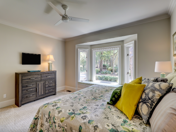 Spacious 4 Bedroom Vacation Home with Private Pool