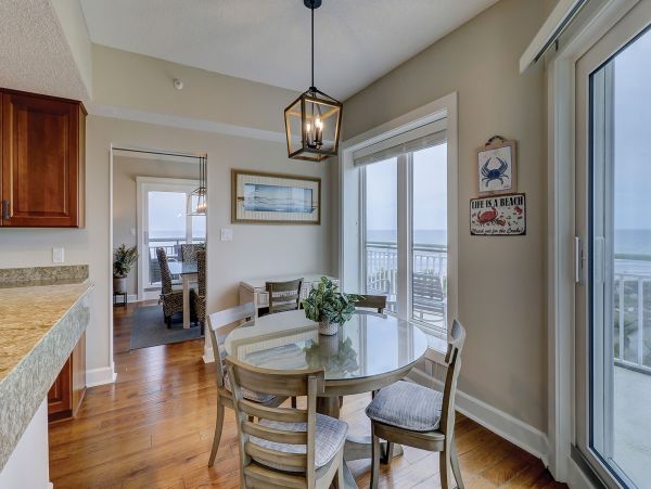 Oceanfront Vacation Villa in Hilton Head Island Sleeps 8