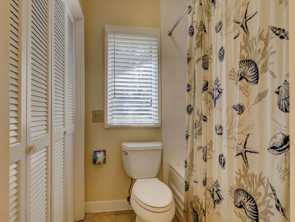 Hilton Head Luxury Four Bedroom Vacation Home Private Pool