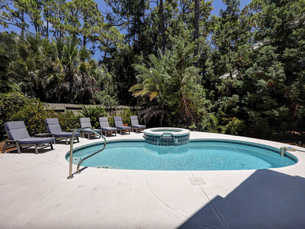 Hilton Head Luxury Four Bedroom Vacation Home Private Pool