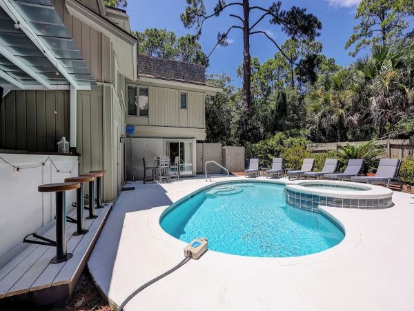 Hilton Head Luxury Four Bedroom Vacation Home Private Pool