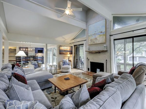 Hilton Head Luxury Four Bedroom Vacation Home Private Pool