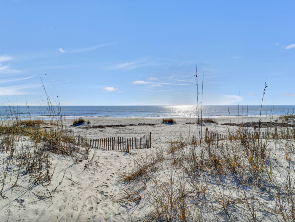 Luxurious Oceanfront Vacation Property - Perfect Family Getaway