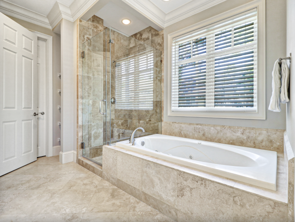 Luxurious Oceanfront Vacation Property - Perfect Family Getaway