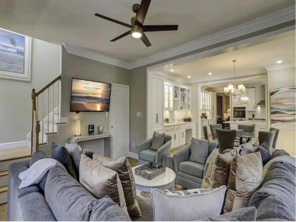 Six Bedroom Hilton Head Lovely Three Back From  Beach Pool