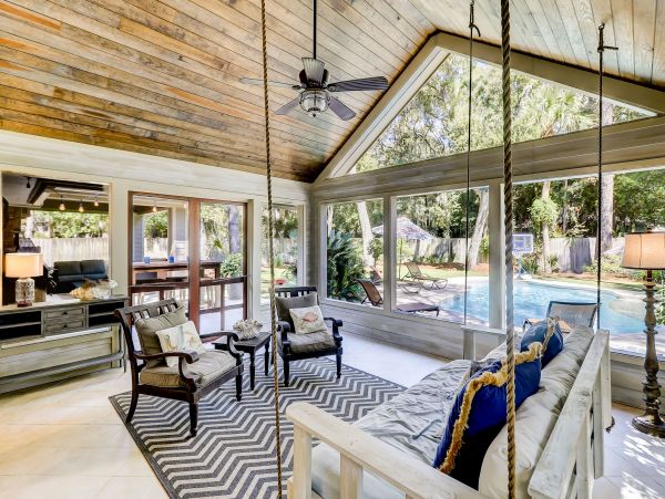 Beautiful Island Vacation Pool Home in Hilton Head Sleeps 10