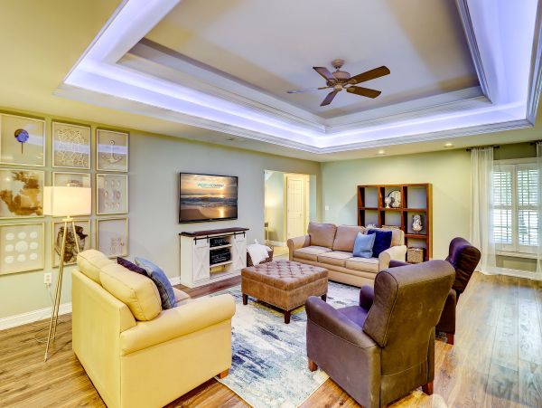 Beautiful Island Vacation Pool Home in Hilton Head Sleeps 10