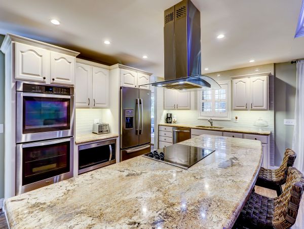 Beautiful Island Vacation Pool Home in Hilton Head Sleeps 10