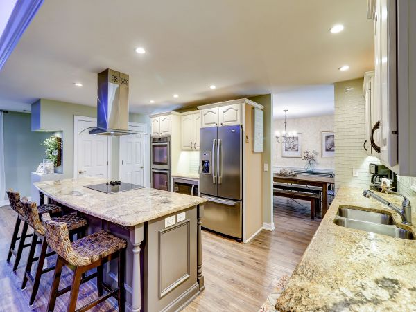 Beautiful Island Vacation Pool Home in Hilton Head Sleeps 10