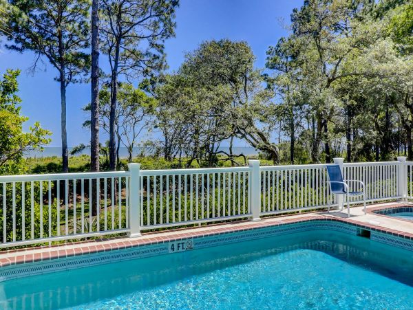 HILTON HEAD BEACHFRONT POOL HOME SLEEPS 16