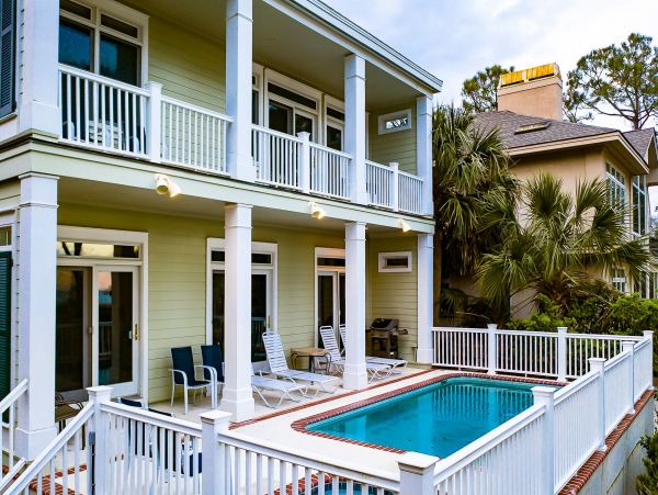 HILTON HEAD BEACHFRONT POOL HOME SLEEPS 16