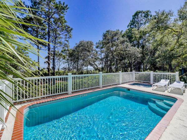 HILTON HEAD BEACHFRONT POOL HOME SLEEPS 16