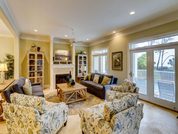 HILTON HEAD BEACHFRONT POOL HOME SLEEPS 16