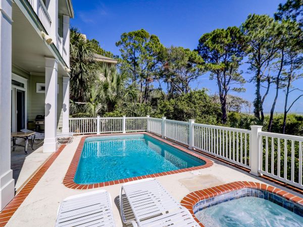 HILTON HEAD BEACHFRONT POOL HOME SLEEPS 16