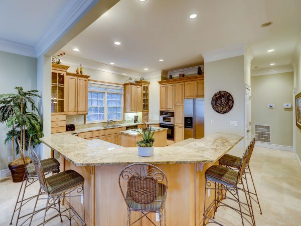 HILTON HEAD BEACHFRONT POOL HOME SLEEPS 16