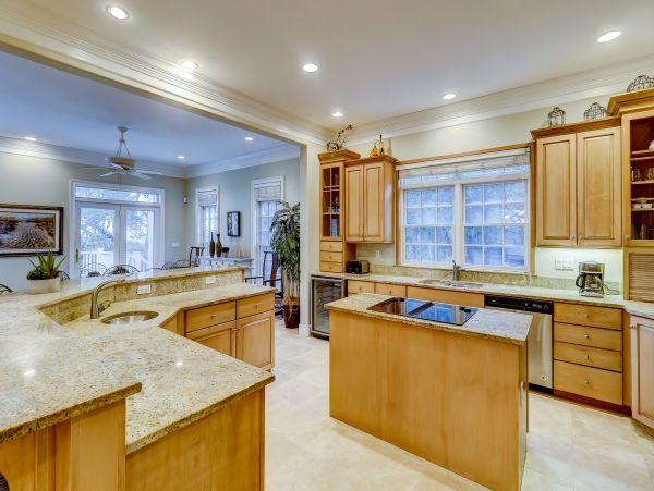 HILTON HEAD BEACHFRONT POOL HOME SLEEPS 16