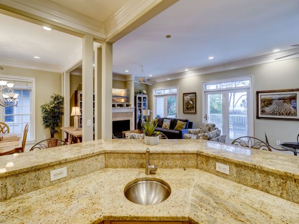 HILTON HEAD BEACHFRONT POOL HOME SLEEPS 16