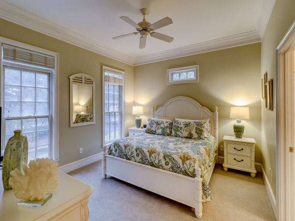 HILTON HEAD BEACHFRONT POOL HOME SLEEPS 16