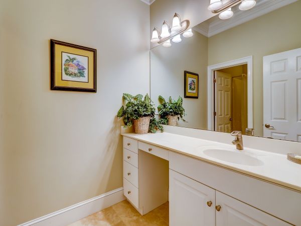 HILTON HEAD BEACHFRONT POOL HOME SLEEPS 16