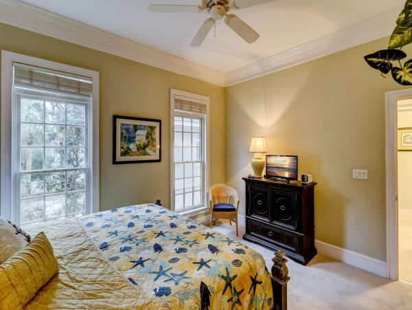 HILTON HEAD BEACHFRONT POOL HOME SLEEPS 16