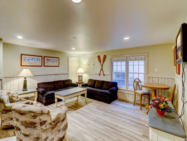 HILTON HEAD BEACHFRONT POOL HOME SLEEPS 16