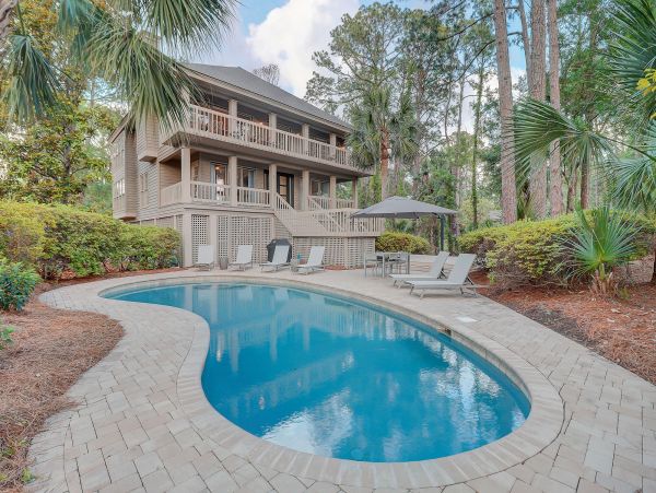 Sea Pines luxury Retreat Fabulous Interior & Beach Access