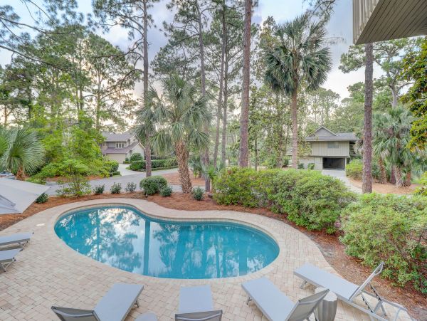 Sea Pines luxury Retreat Fabulous Interior & Beach Access