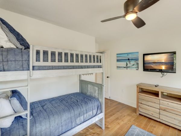 Sea Pines luxury Retreat Fabulous Interior & Beach Access