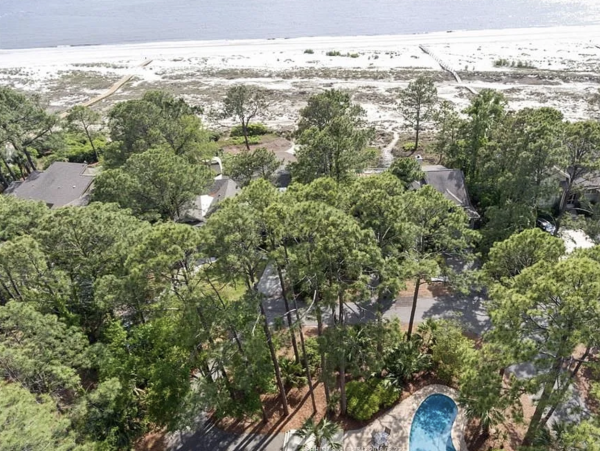 Sea Pines luxury Retreat Fabulous Interior & Beach Access