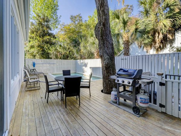 Walk to Beach Hilton Head Vacation Home 5 Bedrooms Pool