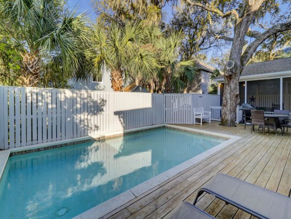 Walk to Beach Hilton Head Vacation Home 5 Bedrooms Pool