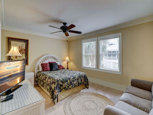 Hilton Head Island Vacation Home 6 Bedrooms near Beaches