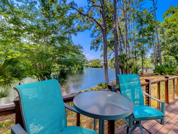 Six Bedroom Vacation Home in Hilton Head with Lagoon Views