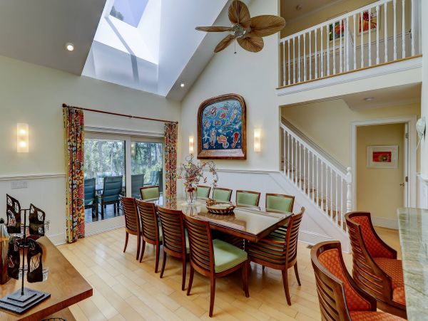 Six Bedroom Vacation Home in Hilton Head with Lagoon Views