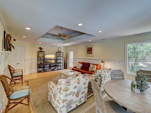 Six Bedroom Vacation Home in Hilton Head with Lagoon Views