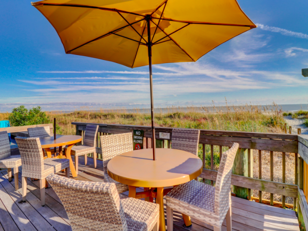 Oceanview Luxury Condo - Steps from Coligny Beach & Shops