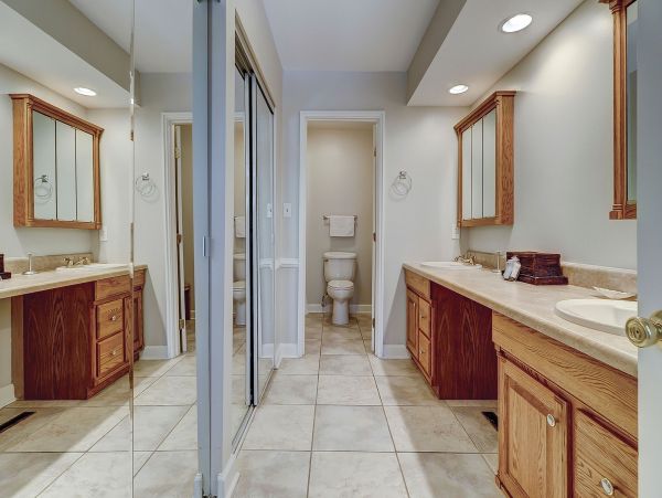 Four Bedroom Townhouse in the heart of South Beach 3 min walk to the beach