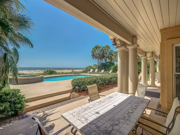 Oceanfront Vacation Rental with Panoramic Views