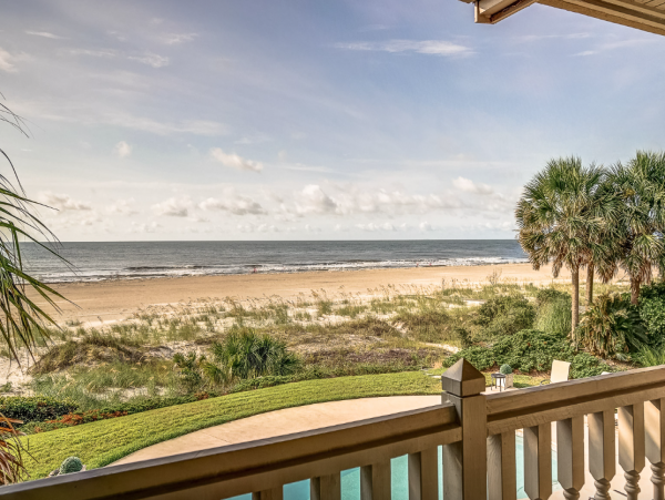 Oceanfront Vacation Rental with Panoramic Views
