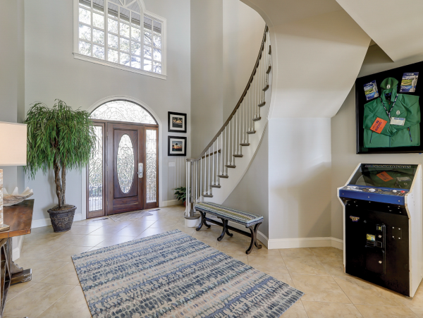 Oceanfront Vacation Rental with Panoramic Views