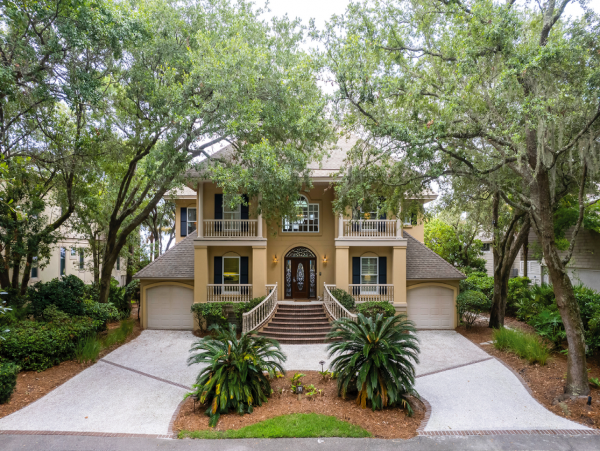 Oceanfront Vacation Rental with Panoramic Views