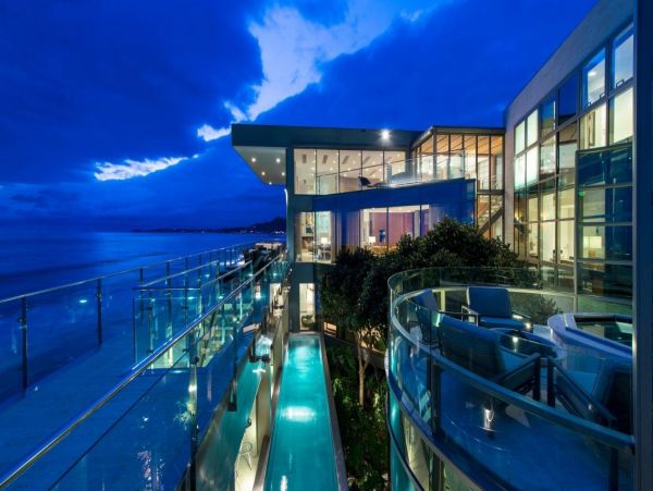 Malibu Luxury Five Bedroom Vacation Villa