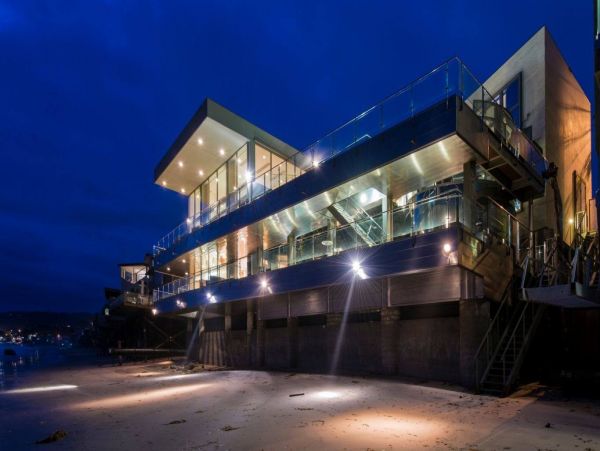Malibu Luxury Five Bedroom Vacation Villa
