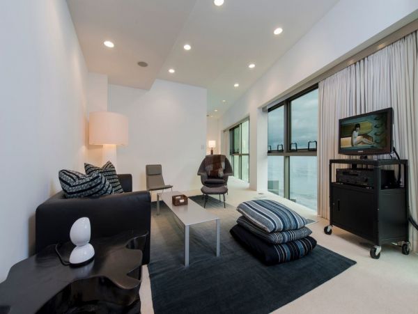 Malibu Luxury Five Bedroom Vacation Villa