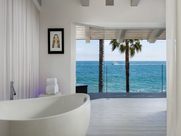 Immaculate Oceanfront Malibu Luxury Rental Private Pool